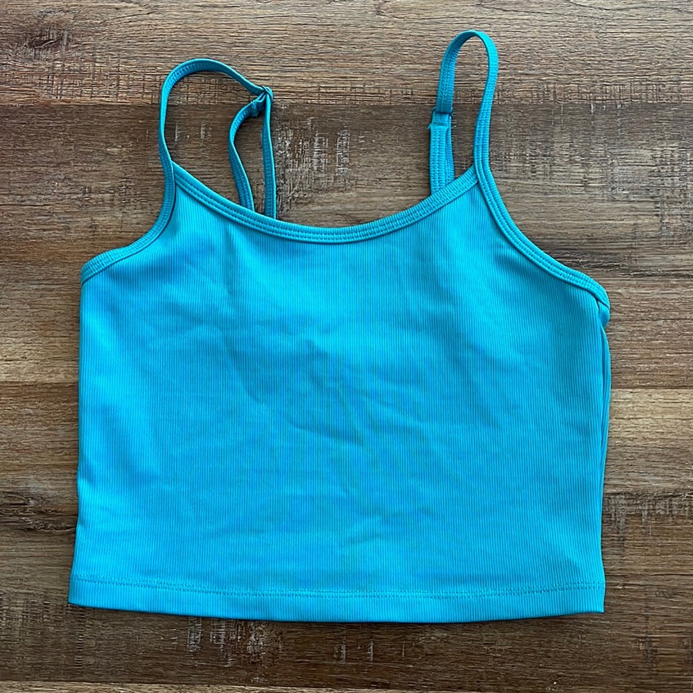 Balance athletica crop top, super stretchy!